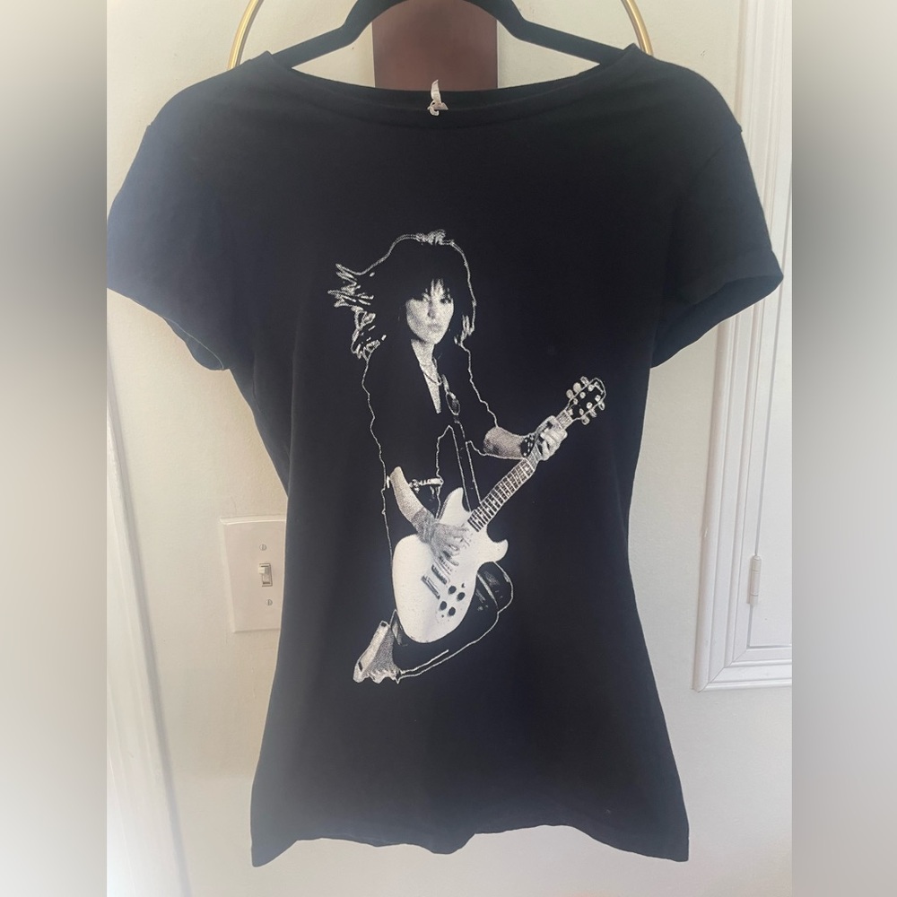 Joan Jett Black Graphic Guitarist Tee